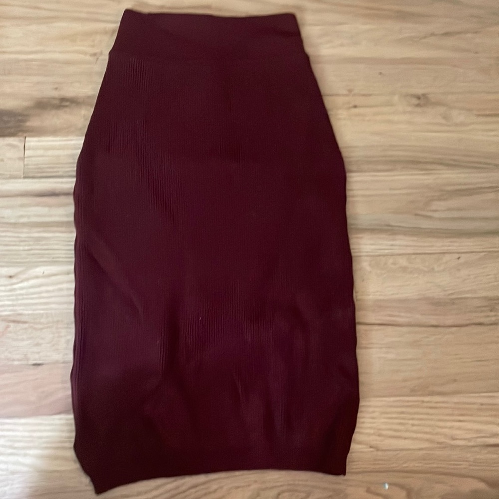 Sweater knitted pencil skirt